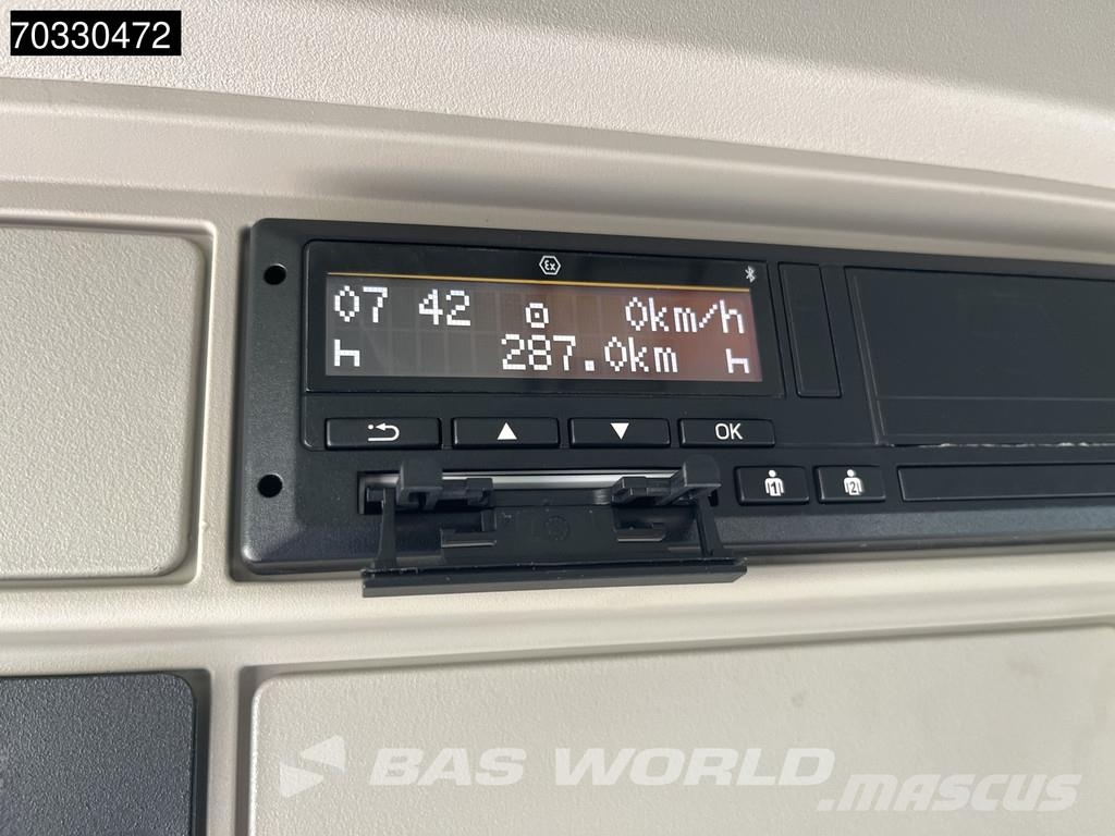 Iveco S-Way 500 S-Way 4X2 NEW! Retarder 2x tanks Standkl Tegljači