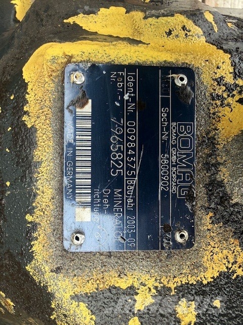 Bomag BC 572 RB USED HYDRAULIC PARTS Afvalpersen