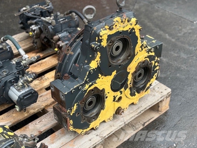 Bomag BC 572 RB USED HYDRAULIC PARTS Afvalpersen