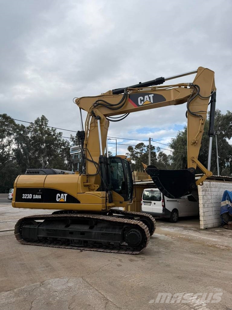 CAT 323 D SA TRUCK EXCAVATOR Εκσκαφείς με ερπύστριες