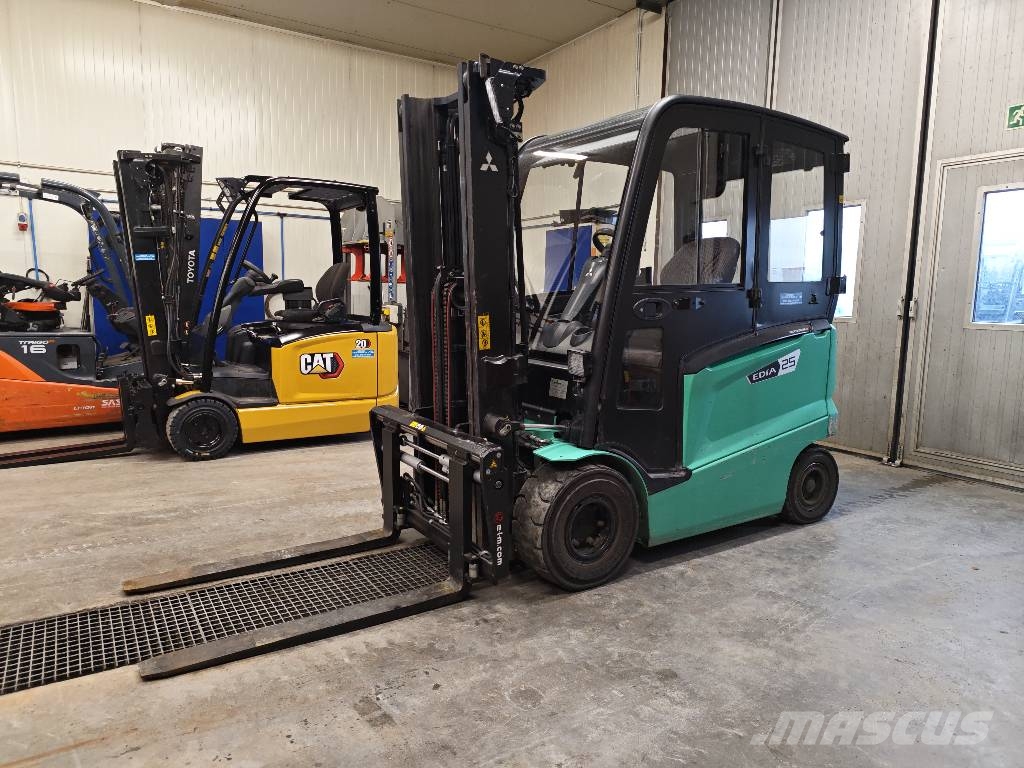 Mitsubishi FB 25 CN Electric forklifts