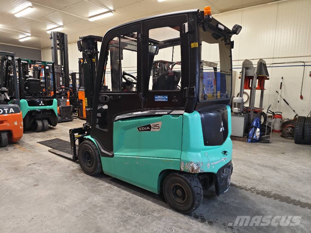 Mitsubishi FB 25 CN Electric forklifts