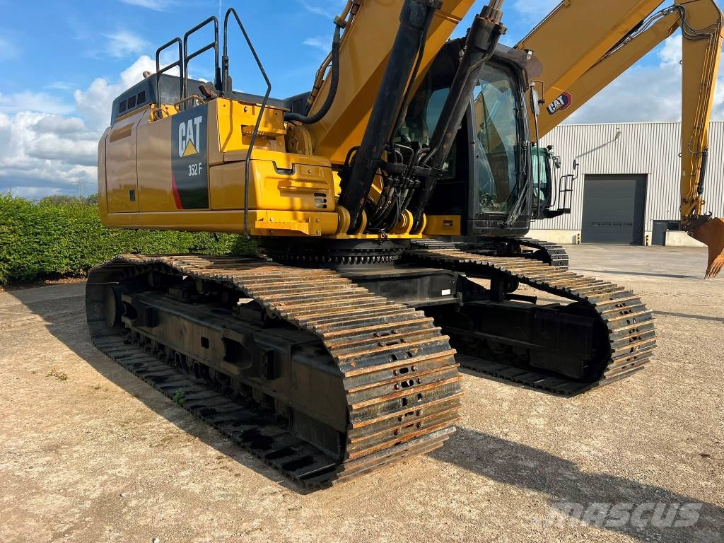 CAT 352 F Telakaivukoneet