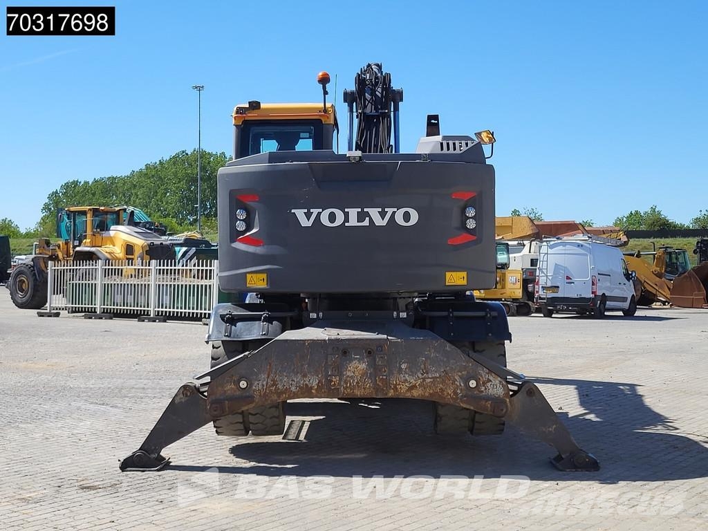 Volvo EWR150 E Outriggers + Blade Koparki kołowe