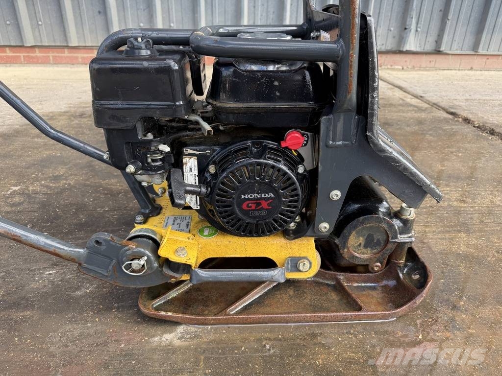 Bomag BP 10/35 65 kg Plate Compactor Vibratori