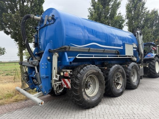 Peecon Cargo 27000 معدات رش أسمدة