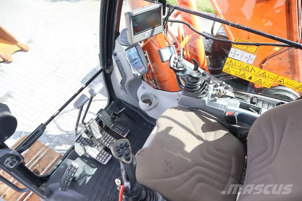 Hitachi ZX300 ZX300 LC-6 | TOOTH BUCKET | QUICK COUPLER Bagri goseničarji