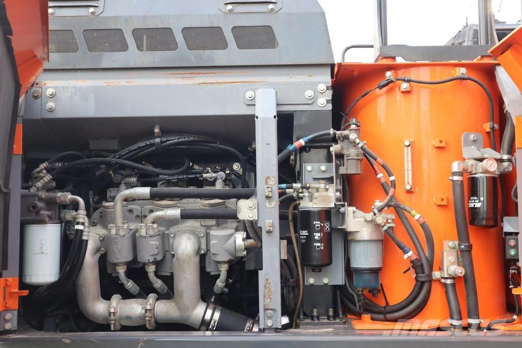 Hitachi ZX300 ZX300 LC-6 | TOOTH BUCKET | QUICK COUPLER Bagri goseničarji
