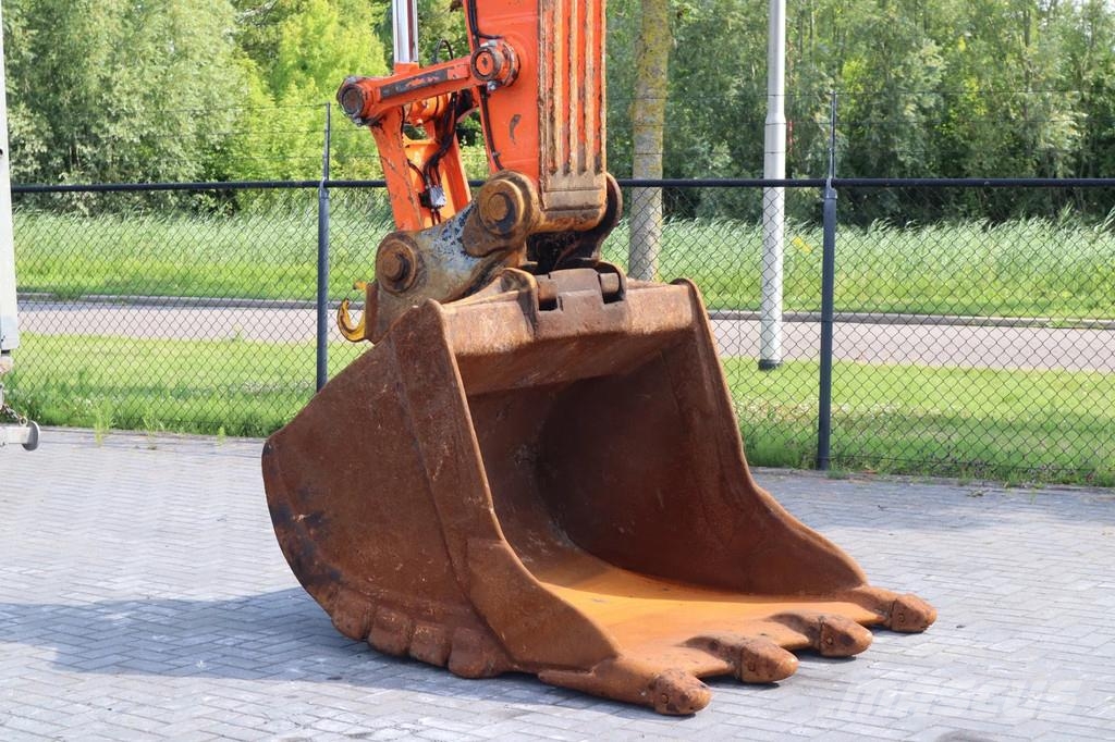 Hitachi ZX300 ZX300 LC-6 | TOOTH BUCKET | QUICK COUPLER Bagri goseničarji
