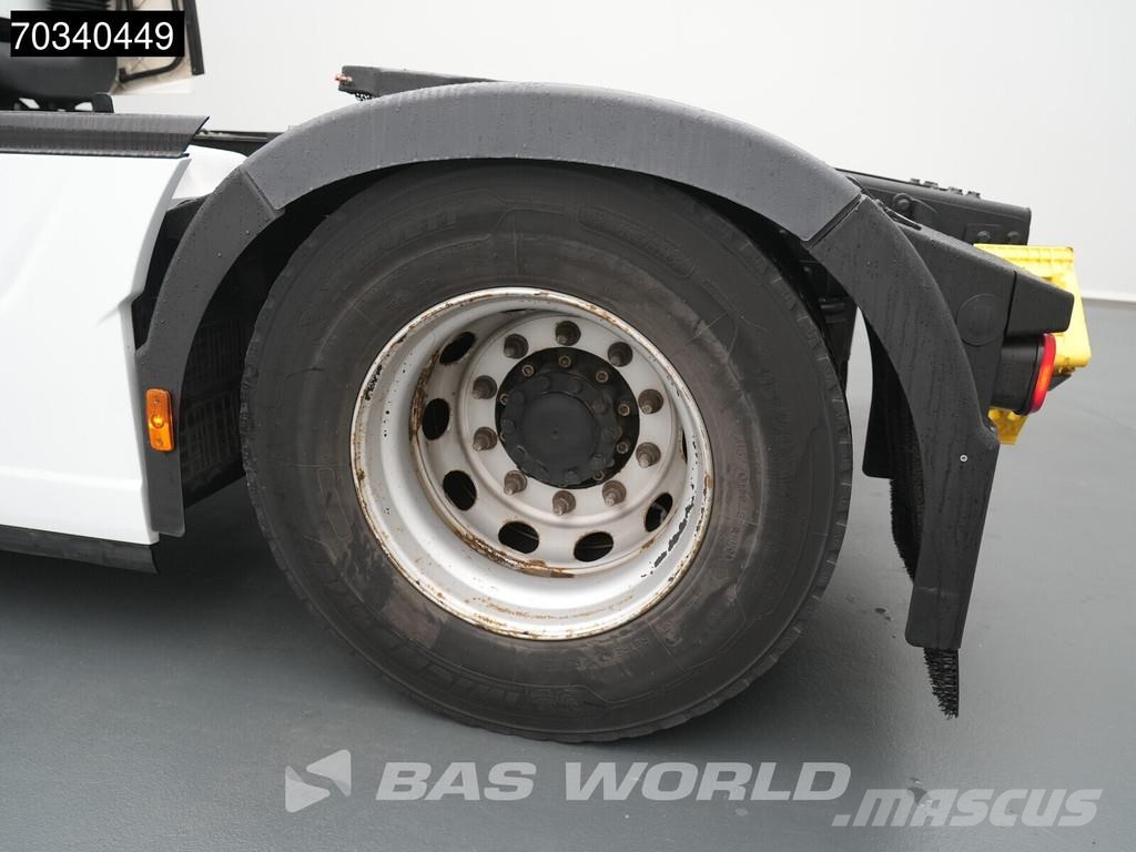 Ford F-Max 500 4X2 Retarder 2xTanks Standklima Navi ACC Trekkers