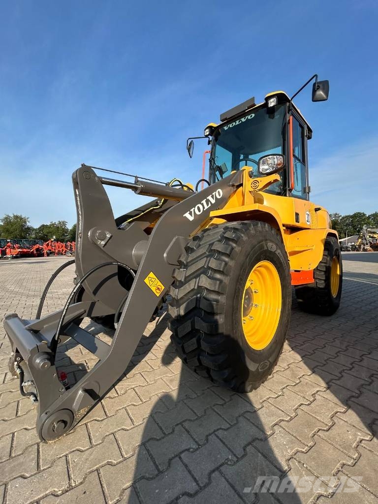 Volvo L 30 H Radlader