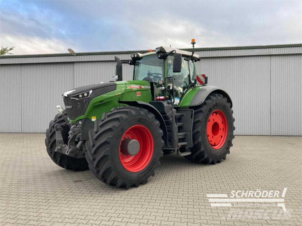 Fendt 1050 VARIO GEN3 PROFI PLUS Tractors