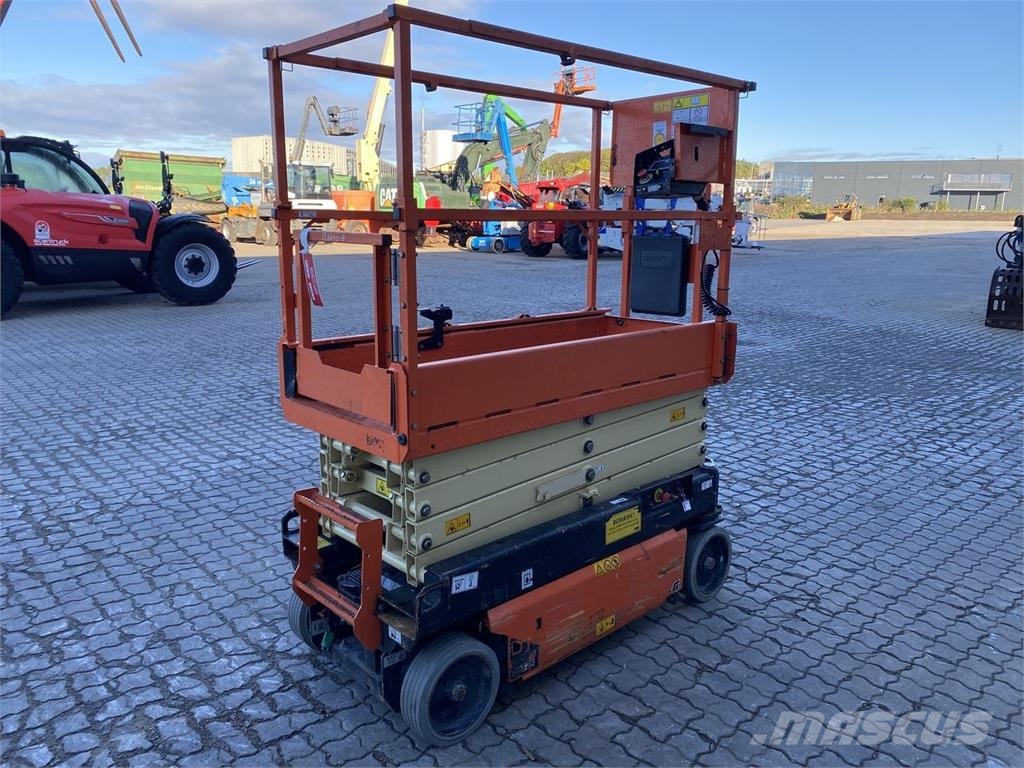 JLG 1932R Käärtõstukid