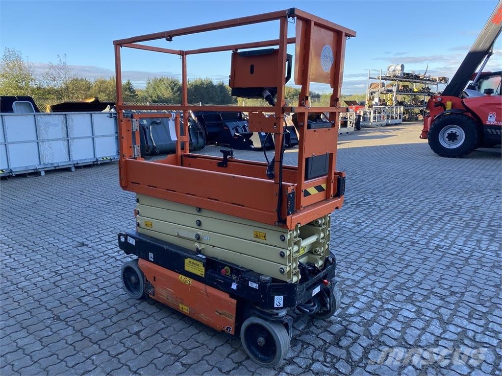 JLG 1932R Käärtõstukid