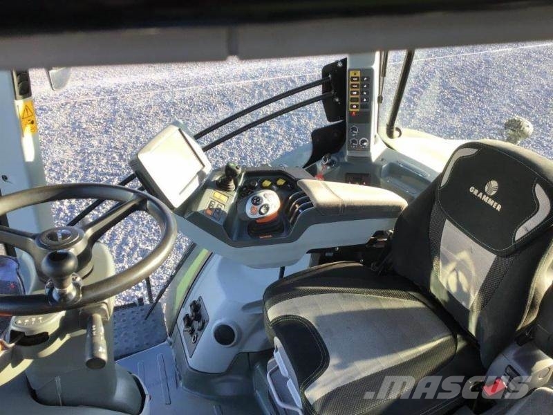 CLAAS AXION 810 CMATIC Traktoriai