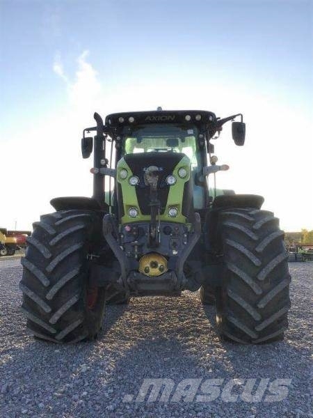 CLAAS AXION 810 CMATIC Traktoriai