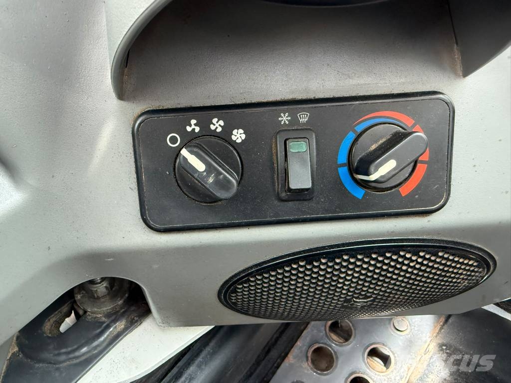 Bobcat T 770, Joystick, HF, A/C, Lánctalpas homlokrakodók