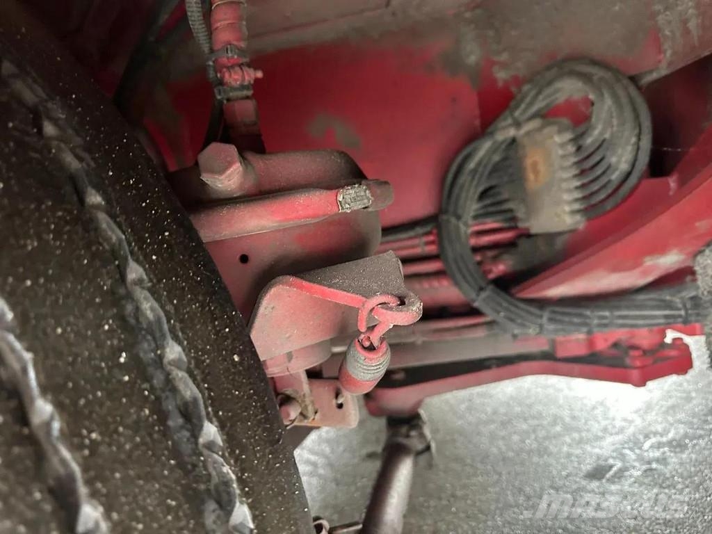 Meusburger 4 AXLE STEERING - DOUBLE EXTENDABLE UP TO 28 M - E نصف مقطورة مسطحة منخفضة