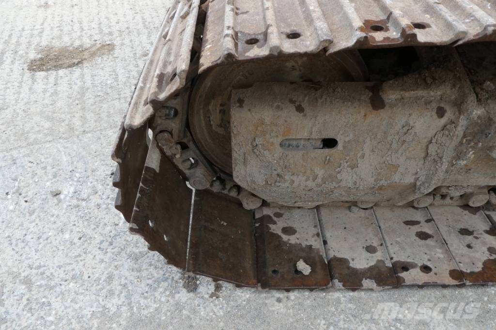 Hitachi ZX 135 US 5-B Crawler excavators
