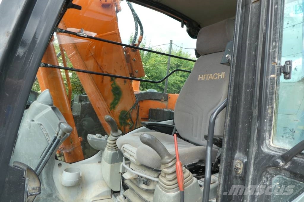 Hitachi ZX 135 US 5-B Crawler excavators