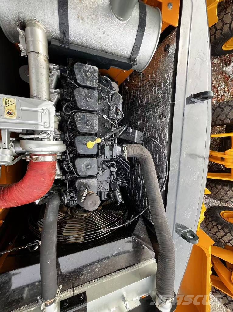 Hyundai 210W-9S Gravemaskiner på hjul