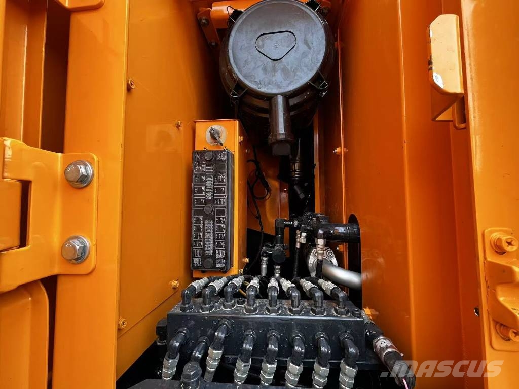 Hyundai 210W-9S Gravemaskiner på hjul