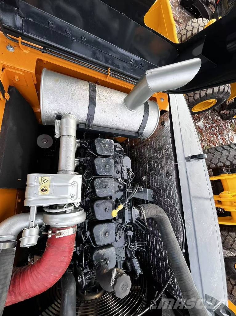 Hyundai 210W-9S Gravemaskiner på hjul