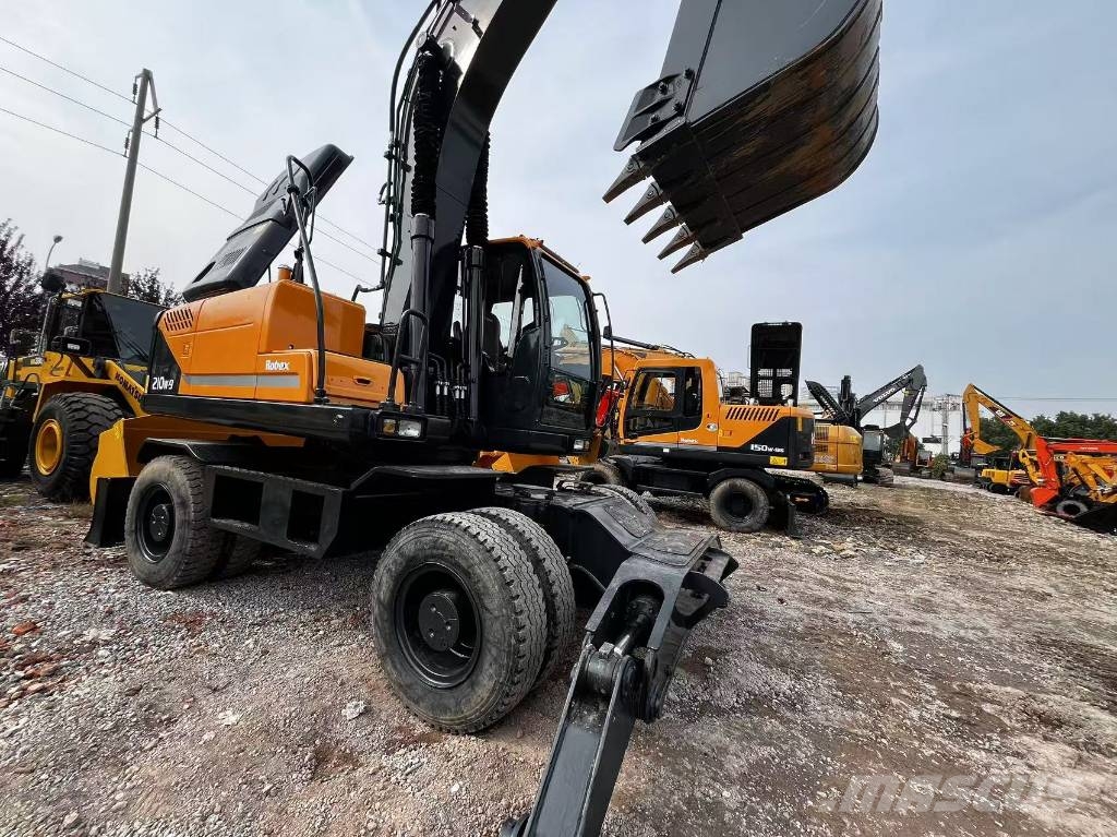 Hyundai 210W-9S Gravemaskiner på hjul