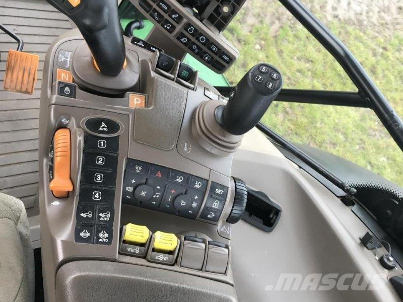 John Deere 6250R Traktoren