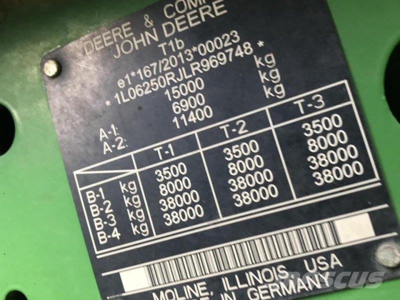 John Deere 6250R Traktoren