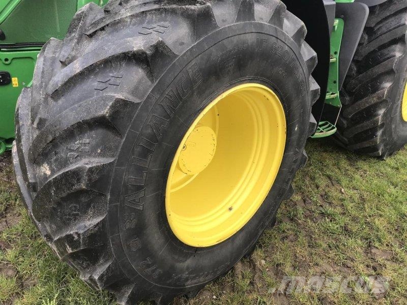 John Deere 6250R Traktoren