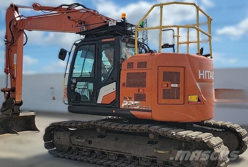 Hitachi ZX225USLC-7 Kāpurķēžu ekskavatori