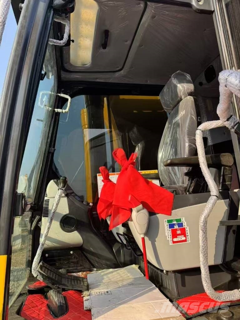 Komatsu 240-8N1 Escavadeiras de esteiras