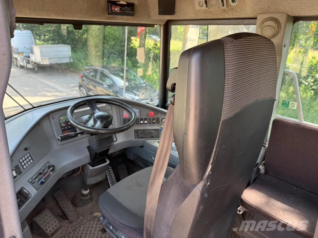 Volvo A25E ساحبات مفصلية