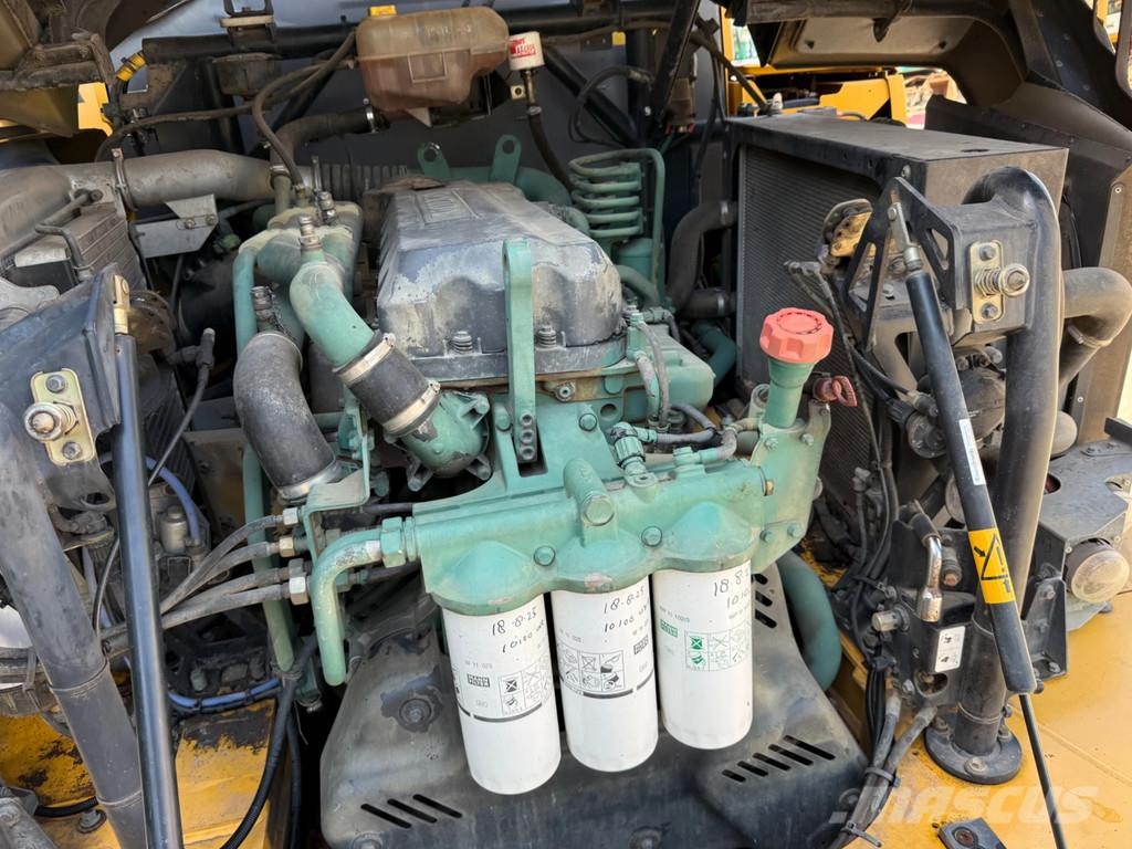 Volvo A25E ساحبات مفصلية