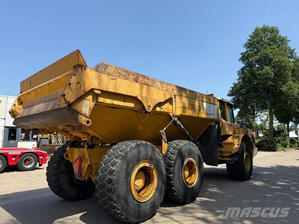 Volvo A25E ساحبات مفصلية