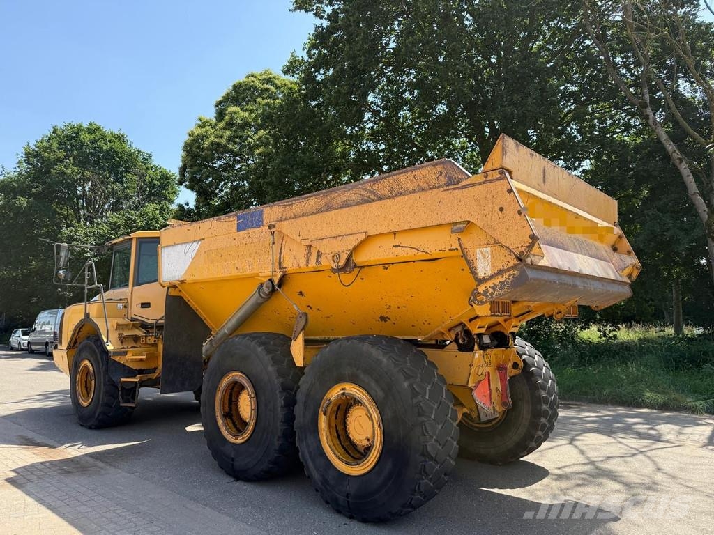 Volvo A25E ساحبات مفصلية