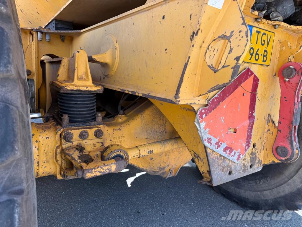 Volvo A25E ساحبات مفصلية