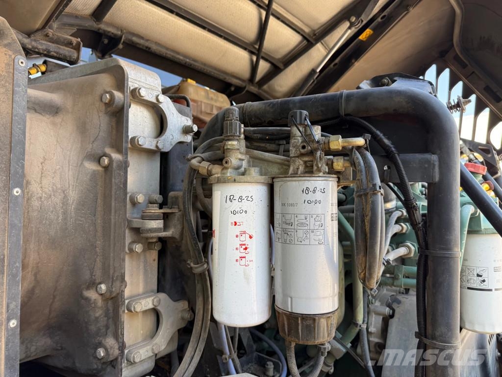 Volvo A25E ساحبات مفصلية
