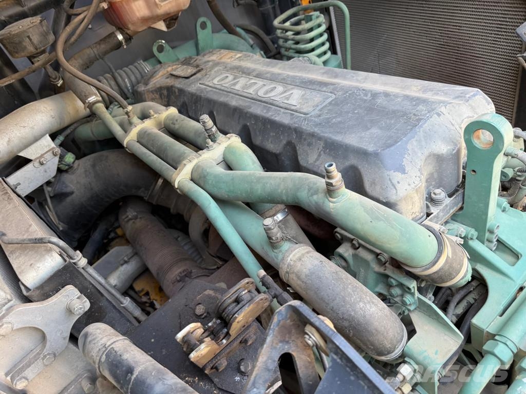 Volvo A25E ساحبات مفصلية