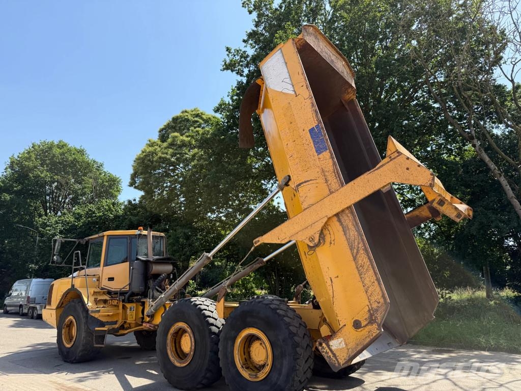 Volvo A25E ساحبات مفصلية