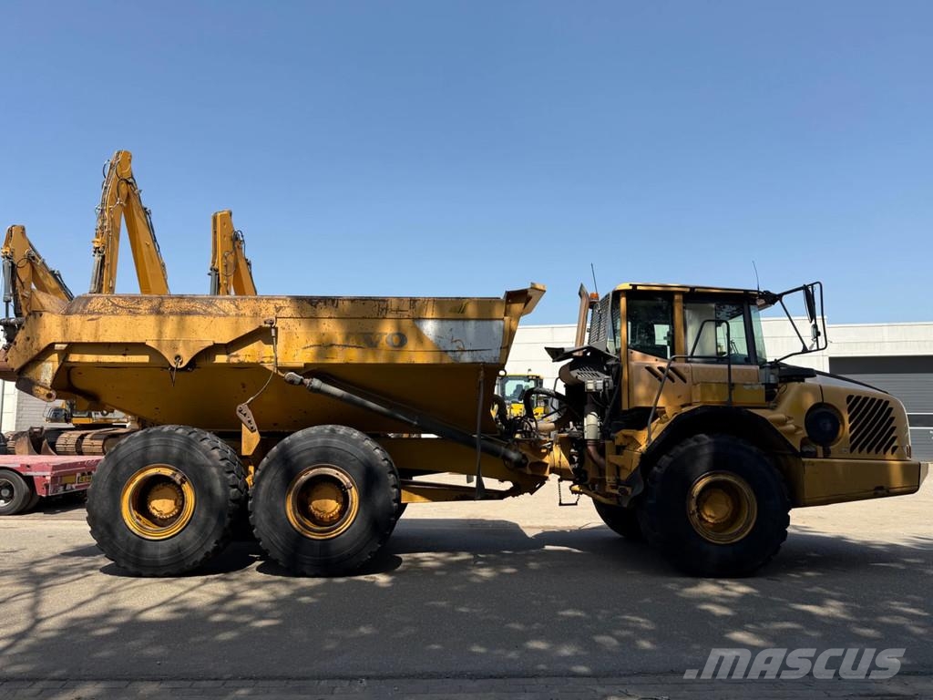 Volvo A25E ساحبات مفصلية