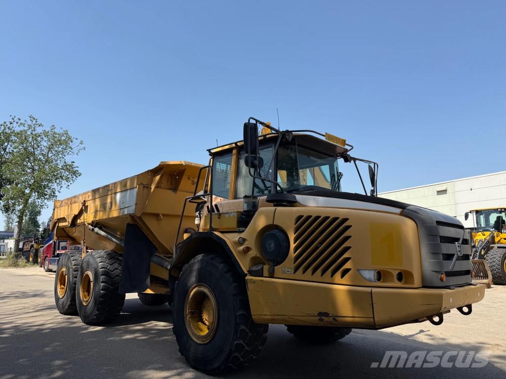 Volvo A25E ساحبات مفصلية