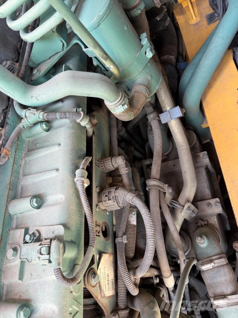 Volvo A25E ساحبات مفصلية