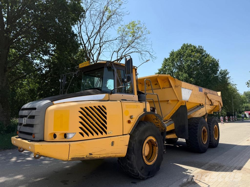Volvo A25E ساحبات مفصلية