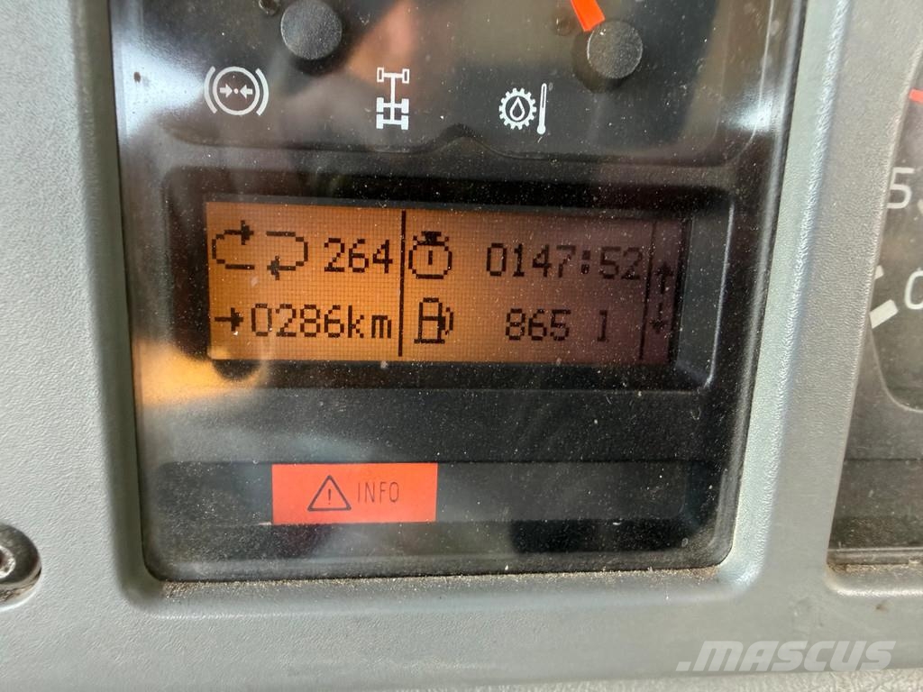 Volvo A25E ساحبات مفصلية