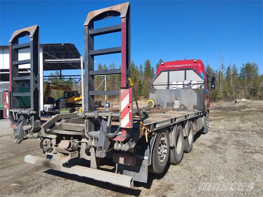 Scania R560 شاحنات نقل آلة الغابات