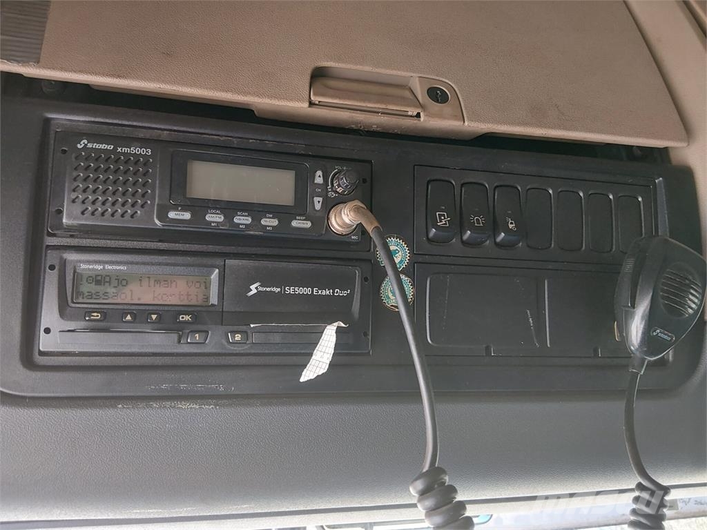 Scania R560 شاحنات نقل آلة الغابات