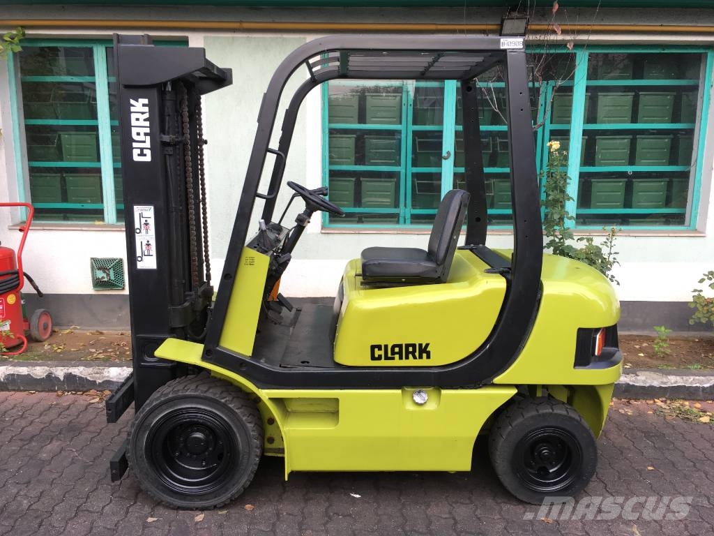 Clark CMP25D SAMSUNG V-3608 EO Dizelski viličari