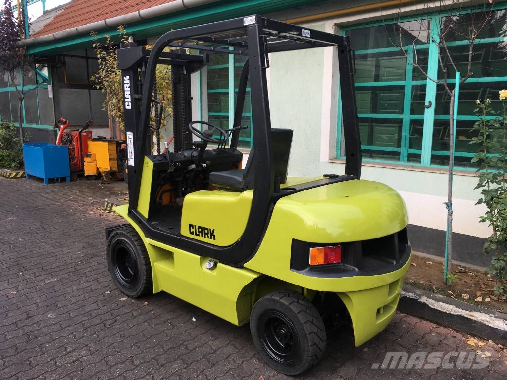 Clark CMP25D SAMSUNG V-3608 EO Dizelski viličari